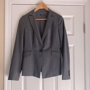 AnnTaylor Charcoal Pant Suit. Sz 4 Pants, 8 Blazer